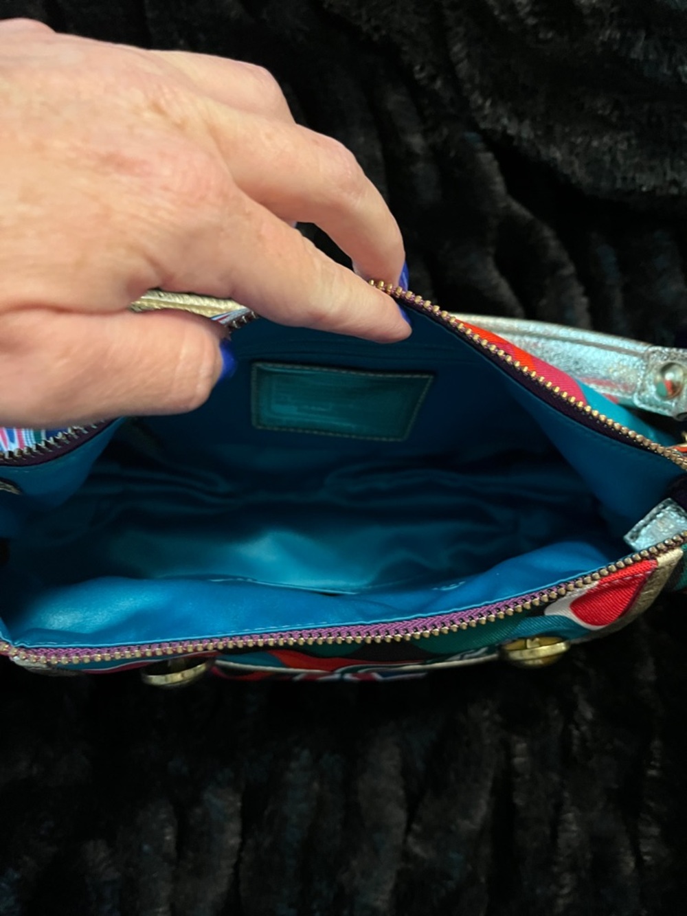 Coach mini shoulder bag very nice condition multi color authentic - Picture 4 of 5